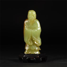A beautiful Hetian topaz statue of Confucius