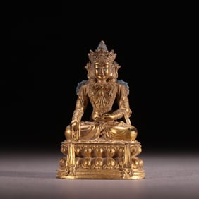 A bronze gilt Guanyin statue of the Ming Dynasty