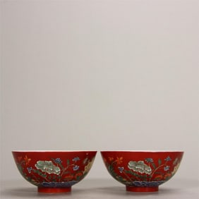 A Qing Dynasty Yongzheng year alum red nine autumn picture tea circles