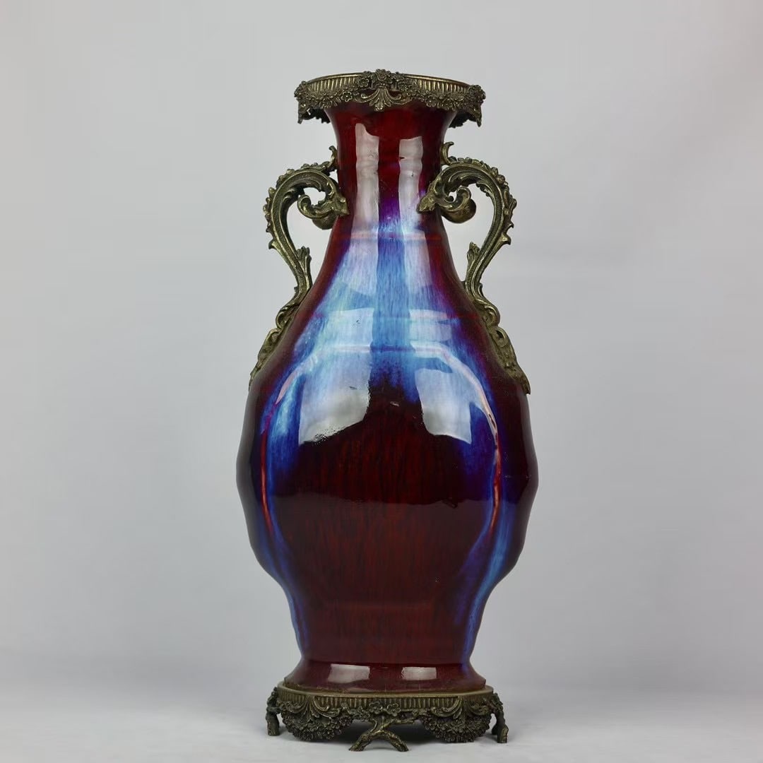 A fine kiln-glazed copper-laced amphora vase: Exquisite kiln glazed copper lace amphora vase Size: H:42cm Mouth D:12cm D:19cm Bottom:15cm (The Dimensions Of All Batches Are Manually Measured.If You Need More Detailed Information, Please Contact O