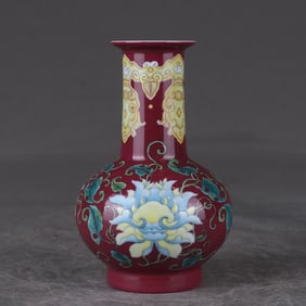 A Qing Dynasty Kangxi year enamel color rouge Jiangxi lotus entwined branch pattern appreciation