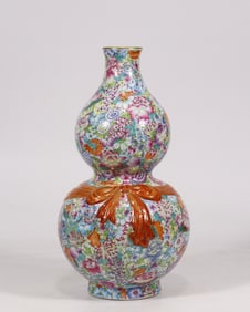 A pastel kaleidoscope laced gourd bottle made in the Qianlong period of the Qing Dynasty