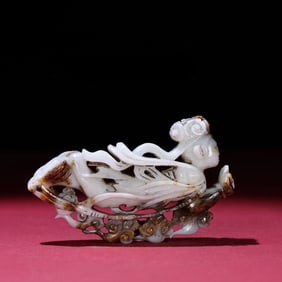 A piece of Hetian jade from the Han Dynasty with a flying belt