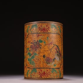A Qing Dynasty wooden lacquerware gold flower and bird poetry pen holder