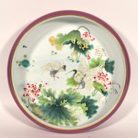 A carmine red lotus crane made in the Yongzheng year of the Qing Dynasty