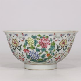 A pastel four-season flower bowl made in the Qianlong era of the Qing Dynasty