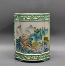 A pastel landscape figure pen holder made in the Qianlong period of the Qing Dynasty