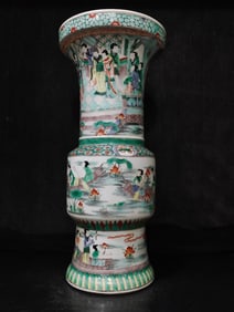 A colorful figure lotus flower drum vase made in the Kangxi era of the Qing Dynasty