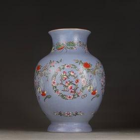 A pastel Fushou double party flower statue made in the Qianlong period of the Qing Dynasty