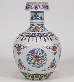 A Qing Dynasty Qianlong year Doucai Tuanhua turnover bottle