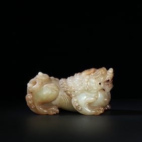 A beautiful old Hetian jade lion