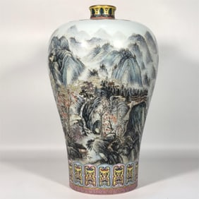 A Qing Dynasty enamel color ink color landscape plum bottle