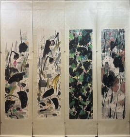 A lotus picture in Wu Guanzhong has four screens