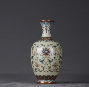 A Guanyin vase made in the Qianlong period of the Qing Dynasty