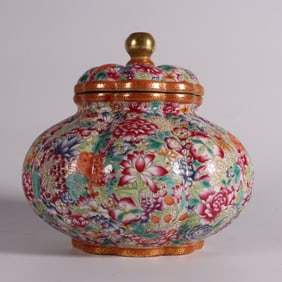 A pastel kaleidoscope made in the Qianlong period of the Qing Dynasty does not fall to the floor