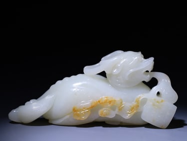 A beautiful Hetian jade Pixiu ornament