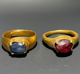 A ruby and sapphire gold ring from the Ming Dynasty