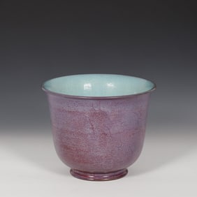 A rose purple glaze bell-style flower pot of the Song Dynasty Jun kiln