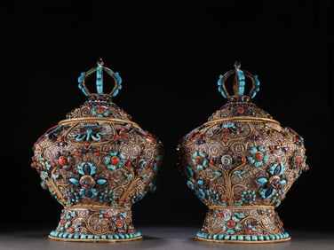 A pair of finely gilded cloisonné inlaid gemstone vases