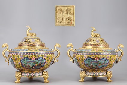 A pair of copper cloisonné enamel deer cauldrons made in the Qianlong period of the Qing Dynasty