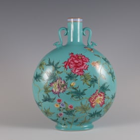 A turquoise green enamel poppy pattern ruyi moon vase made in the Yongzheng era of the Qing Dynasty