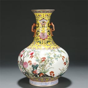 A pastel floral amphora from the Qing Dynasty