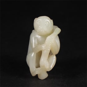 A beautiful Hetian jade monkey ornament