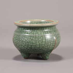 A beautiful pot incense burner