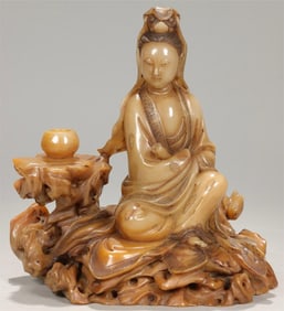 A Qing Dynasty Shoushan stone carving Guanyin ornament