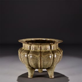 A beige glaze three-legged incense burner of the official kiln of the Song Dynasty