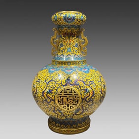 A beautiful bottle of Fushou garlic