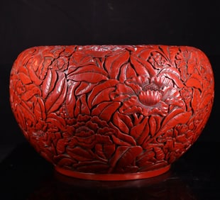 A beautiful red lacquerware flower peony jar