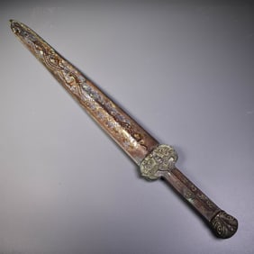 A bronze sword of gold and silver in the Han Dynasty