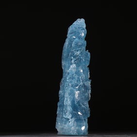 A beautiful aquamarine flower and bird pattern carving