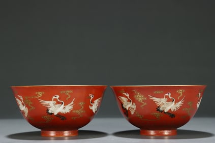 A pair of exquisite red-glazed auspicious cloud crane bowls