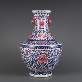 A blue and white and carmine red entwined lotus pattern amphora made in the Qianlong period of the
