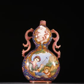 A Qing Dynasty copper tire painting enamel window Western character gourd bottle