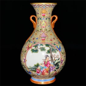 A Qing Dynasty Qianlong year Gu Yuexuan pattern mother and son deep love figure open window ruyi