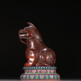 A bamboo carving auspicious beast ornament of the Qing Dynasty