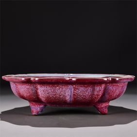A begonia red glazed three-legged plate from the Song Dynasty Jun kiln