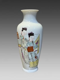 A pastel unicorn toe Chengxiang Guanyin vase of the Qing Dynasty
