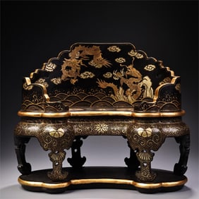 A pure hand-painted gold-painted lacquerware Buddha shrine