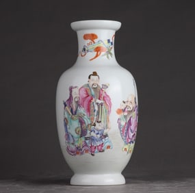 A three-star bottle of pastel Fulu Shou from the Qing Dynasty