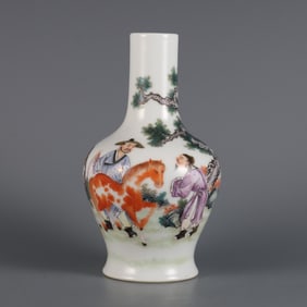 A pastel Soma picture inscription poem rattle statue made in the Yongzheng year of the Qing Dynasty