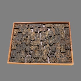 A set of fine copper-gilt saddlery