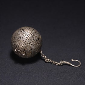 An old silver flower and bird sachet from the Qing Dynasty, sterling silver sachet hollow engraved