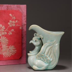 A Song Dynasty Ru kiln azure glaze phoenix bird cup