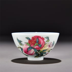 A pastel three-way picture cup made in the Yongzheng era of the Qing Dynasty