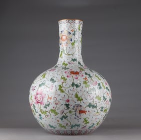A pastel gold-painted flower celestial ball vase made in the Qing Dynasty