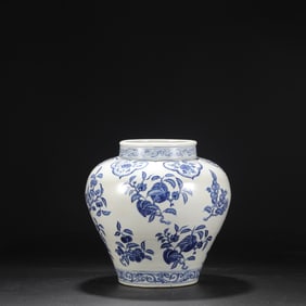 A Ming Dynasty Yongle blue and white folded branch three multi-pattern large jar